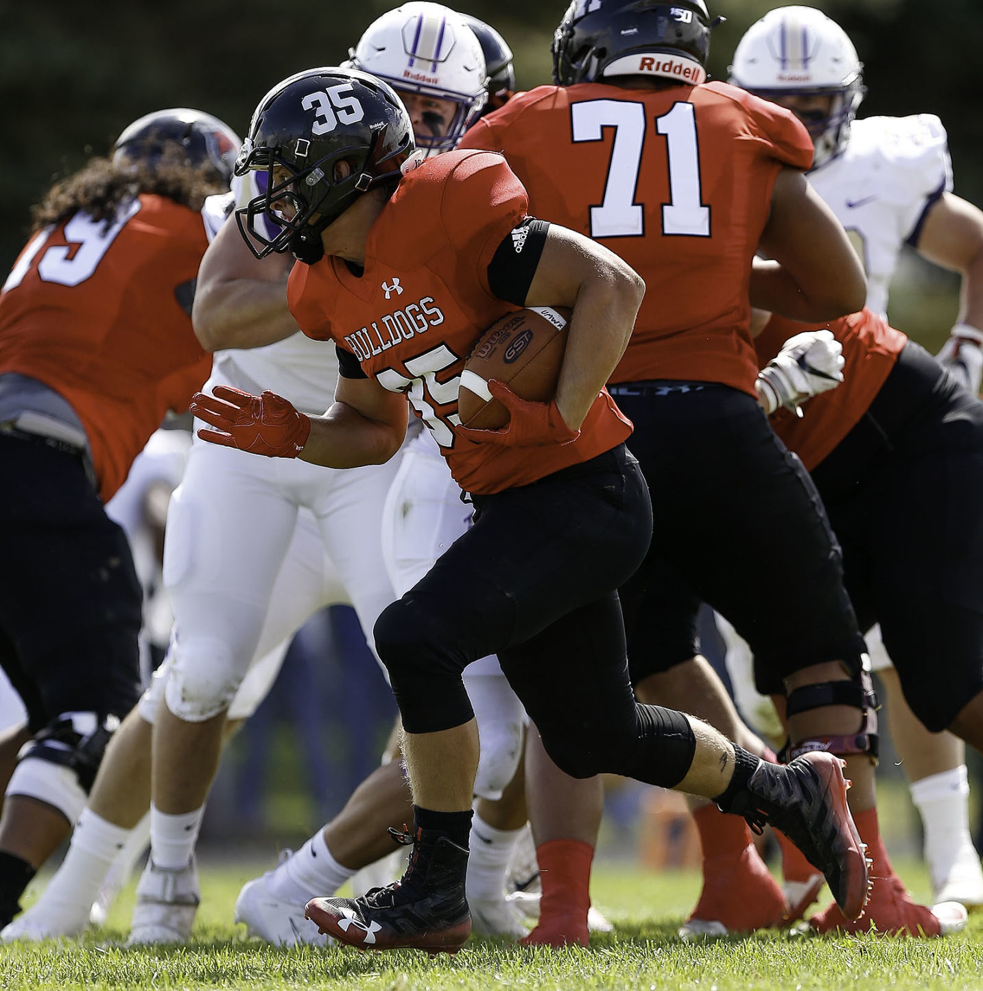 090719-ir-spt-football-Western-1.jpg